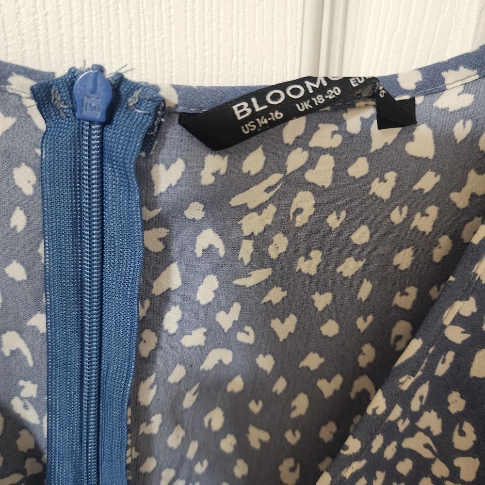 Bloomchic Patterned Romber Size 1x - Picture 3 of 5